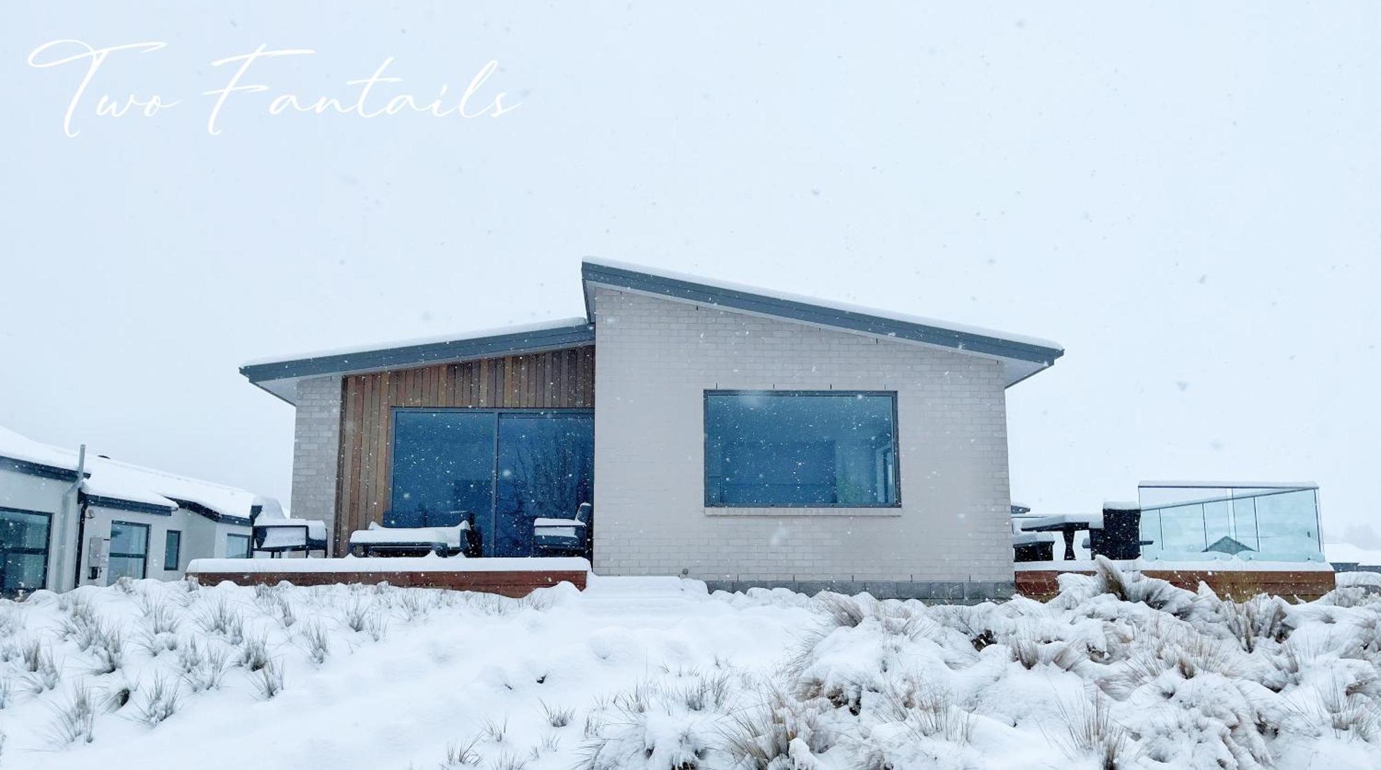 Two Fantails - Mountain Views Βίλα Lake Tekapo Εξωτερικό φωτογραφία